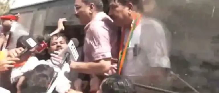 Delhi BJP chief Virendraa Sachdeva detained while protesting for Kejriwal’s resignation