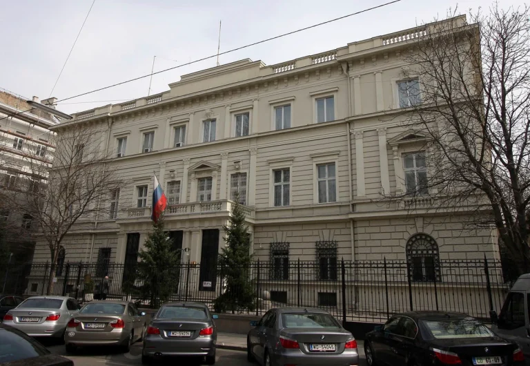 Austrian police given small gifts after protecting Russian Embassy, told to reject them in future