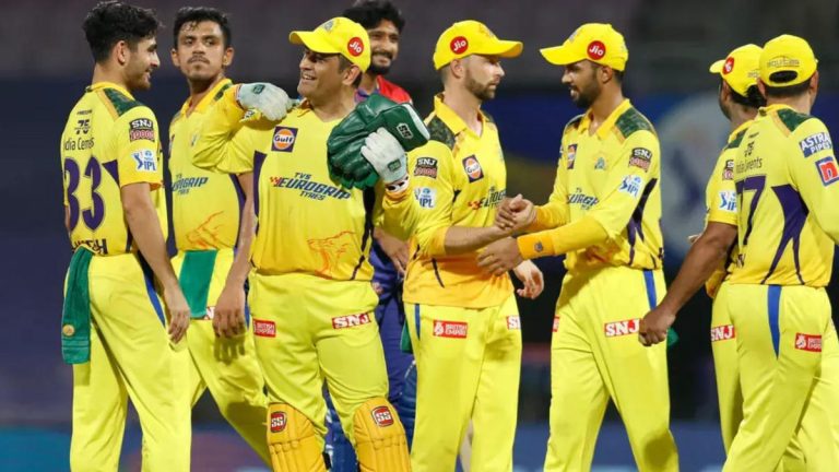 “MS Dhoni is still the CSK captain and not Ruturaj Gaikwad”: Sehwag trolls Raina