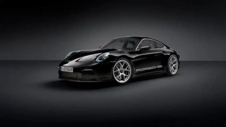 8,100 Units Of Porsche 911 Recalled in the US Over Faulty Windshields!