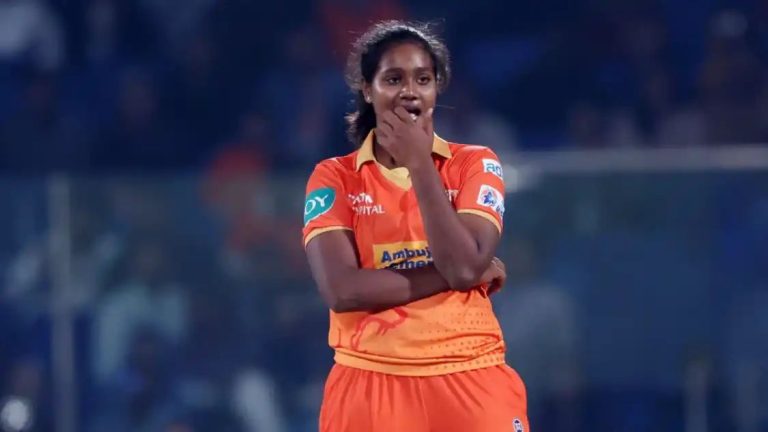 WPL 2024: Shabnam Shakil debuts with a bang for Gujarat Giants against Royal Challengers Bangalore