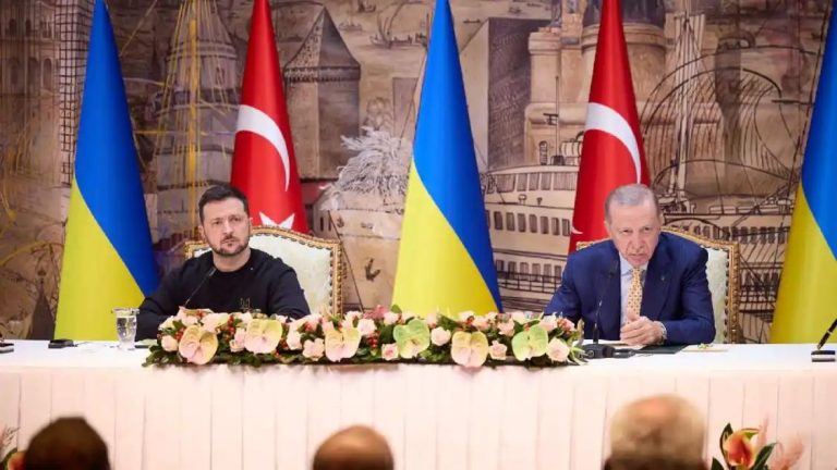 Turkish President Tayyip Erdogan offers to host peace deal between Ukraine and Russia