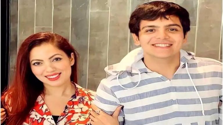 Munmun Dutta and Raj Anadkat of Taarak Mehta Ka Ooltah Chashmah get engaged in Vadodara: Report