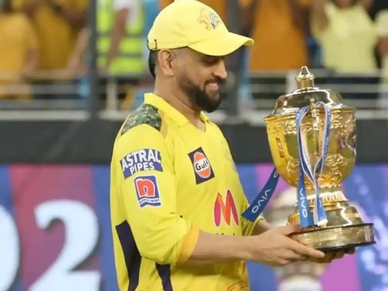 MS Dhoni Will RETIRE After IPL 2024? AB de Villiers Makes BOLD Statement on CSK Captain