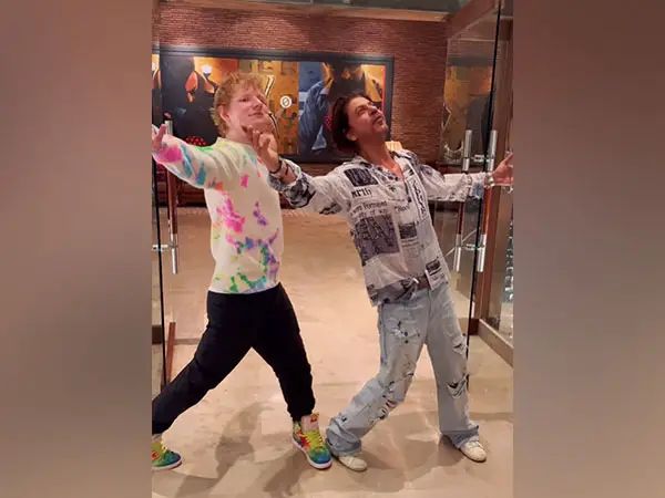 Shah Rukh Khan teaches Ed Sheeran his signature pose, check video