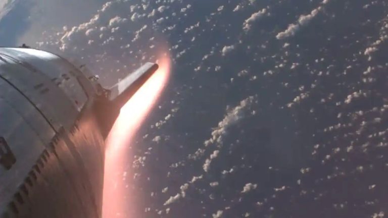 SpaceX Shares Stunning Video of Starship Rocket Re-Entering Earth’s Atmosphere After Blasting Off on Third Test Flight (Watch Video)