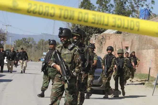 Attack on Pakistan military post kills 5 security force members