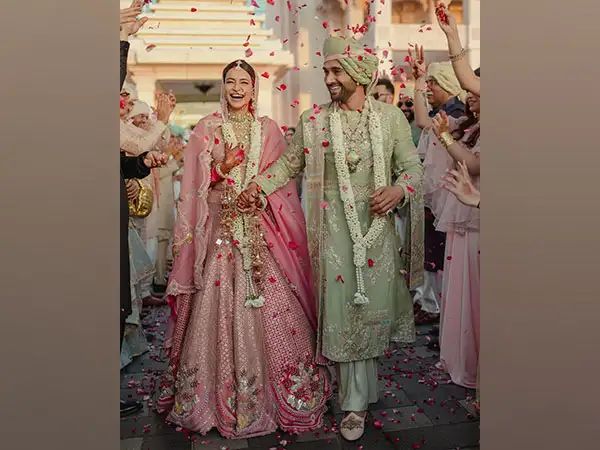 Kriti Kharbanda, Pulkit Samrat are now married, couple shares pictures loaded with love and happiness