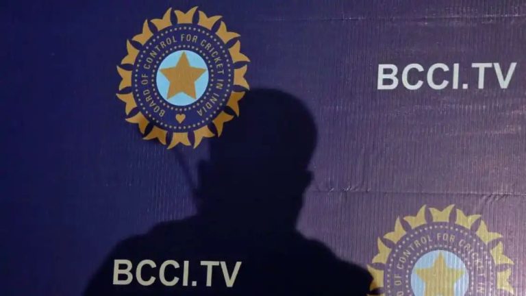 Sunil Gavaskar urges BCCI to implement ‘incentive scheme’ in Ranji Trophy to motivate players