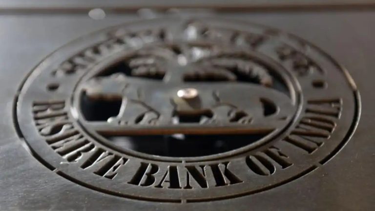 Tightening of compliance rules by RBI; banks to prefer big fintechs for co-branded cards