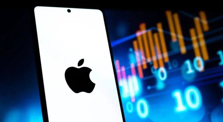 Apple Stock Stuck In Neutral? Analyst Says Sales Inch Up, But Growth Concerns Linger