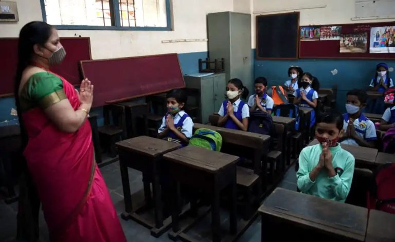 Debate Ignited Over Maharashtra Government’s Dress Code Policy for School Teachers