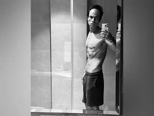 Randeep Hooda undergoes drastic body transformation for ‘Swatantrya Veer Savarkar’, shares pic