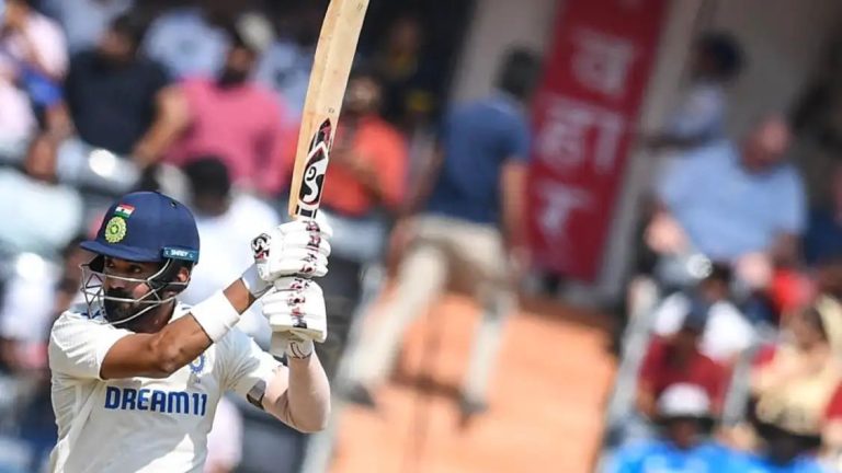 KL Rahul may not keep initially, Pooran or De Kock to don keeping gloves