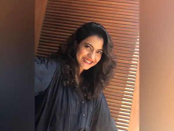 Kajol is all ‘smiles’ as she drops happy selfies, check out