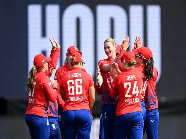 England defeat New Zealand in 1st T20I, skipper Heather Knight leads batting effort