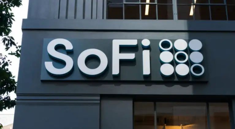 SoFi CEO To ‘Mad Money’ Host Jim Cramer: Convertible Note Sale Puts ‘Momentum Back Into The Stock’