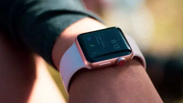 Apple Shelves In-House Plans To Develop Displays With microLED Technology for Smartwatch: Reports