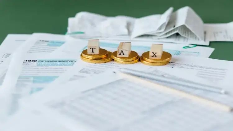 Smart Tax Planning With Insurance: Reduce Tax Liability Before The Financial Year Ends