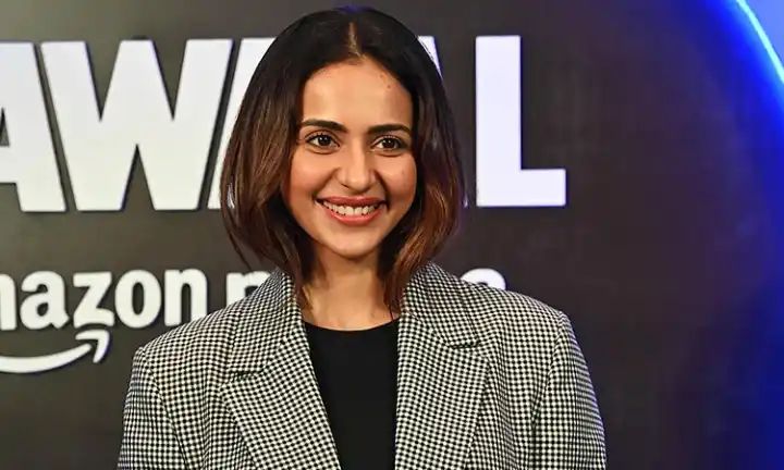 Golf lover’ Rakul Preet Singh shares a glimpse of an evening spent well