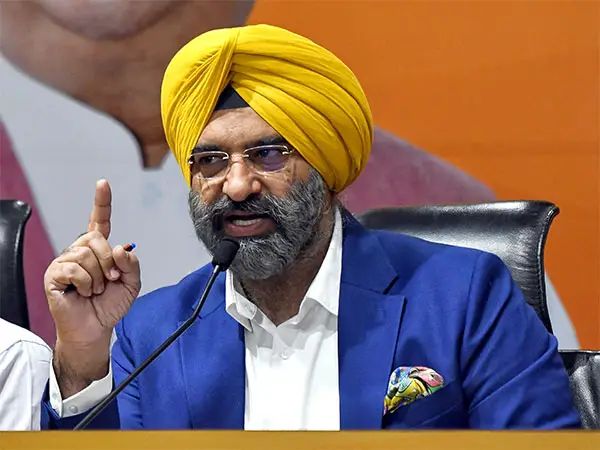 BJP’s Manjinder Sirsa writes to Delhi LG, claims AAP ministers accessing Delhi CM office ‘without permission’