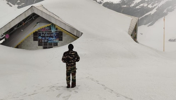 The doors of Sri Hemkunt Sahib will open on May 25, 12 to 15 feet of snow is present – ​​News India Live