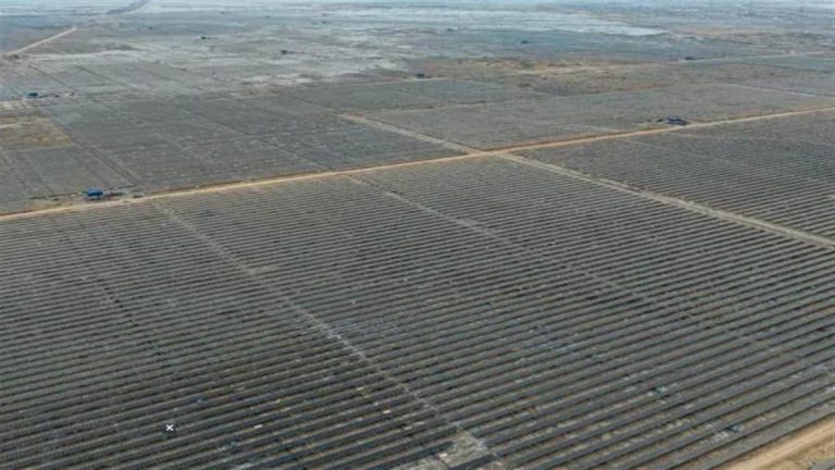 World’s largest renewable energy park built in India, 5 times bigger than Paris