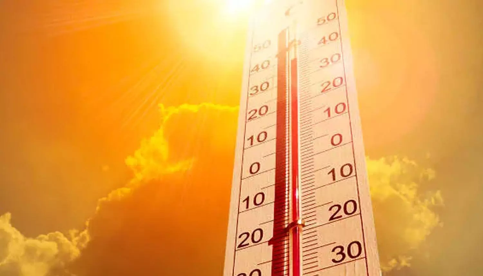 Feeling of scorching heat in the beginning of April, heat wave alert issued in these states