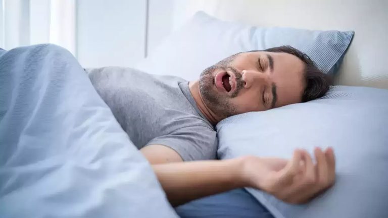 Health Tips: If you are sleeping more than necessary then there may be deficiency of this vitamin in the body, click to know