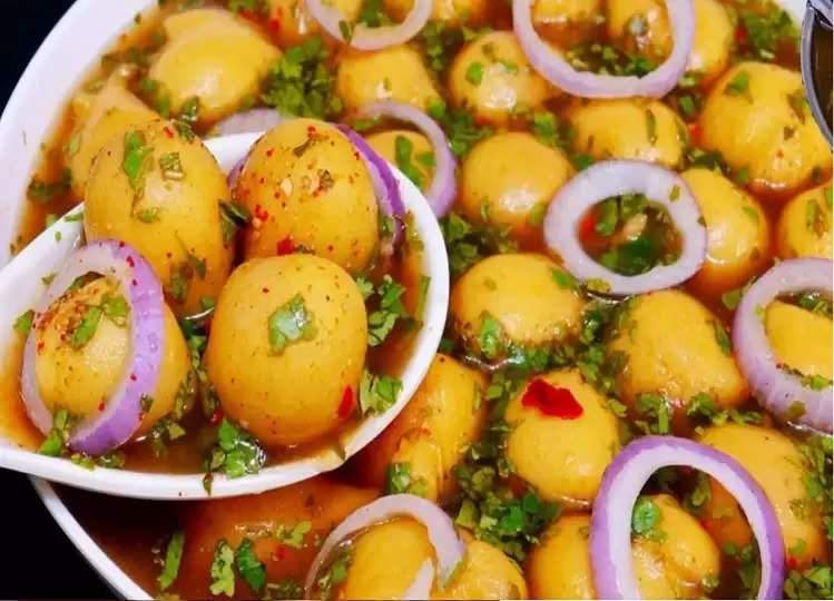 Have you ever tasted Pani Pakoda?  Make this recipe in minutes!