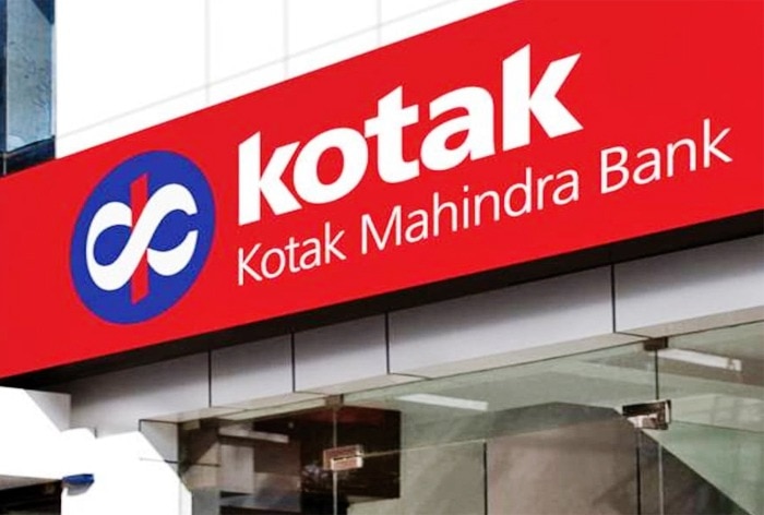 RBI Bars Kotak Mahindra Bank From Onboarding New Customers Via Online, Issuing Fresh Credit Cards