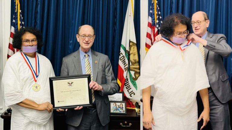 Jain spiritual guru honored with ‘Gold Volunteer Service Award’ in America