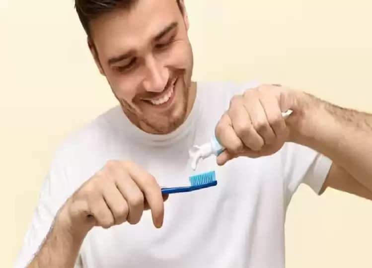 Oral Health: Brush like this, otherwise teeth will break prematurely!