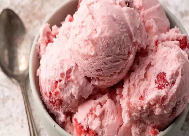 Make your day special with strawberry ice cream, note down the recipe!