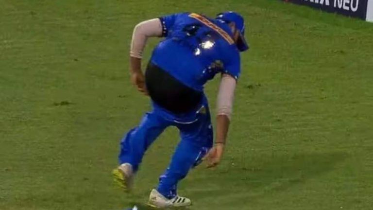 MIvsCSK: What happened to Rohit in the live match, he missed the catch and something like this happened