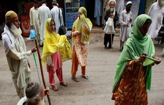 Pakistan: Four lakh beggars reached Karachi to take advantage of Eid, people worried