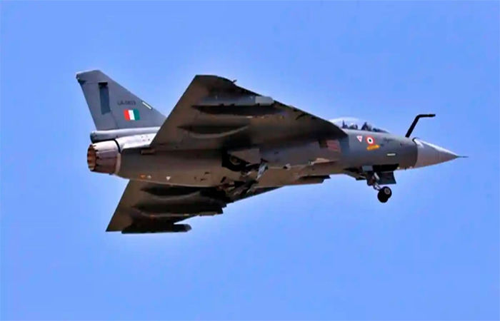 Defense Ministry orders 97 ‘Tejas Fighter Jets’, know what are its features – News India Live