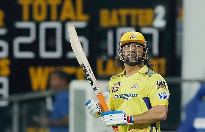 Dhoni again created history: became the first player to do so in IPL, second after Jadeja