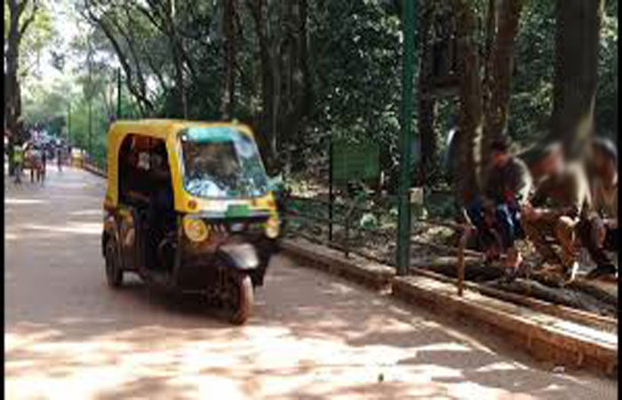 Anger over ban on use of e-rickshaw for tourists in Matheran