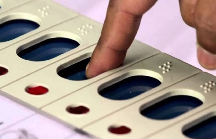 EVM malfunction during mock poll in Kerala, Supreme Court issues notice to Election Commission