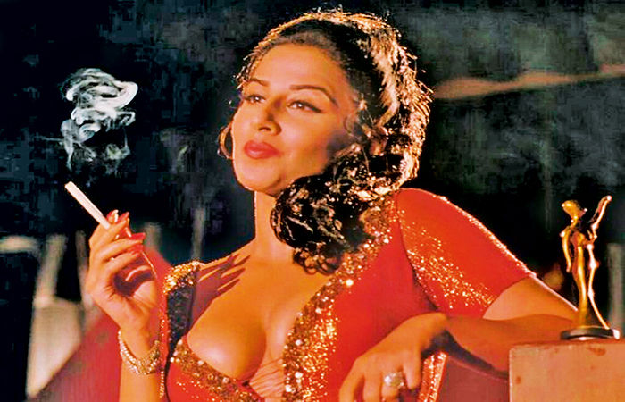 Vidya Balan got into the habit of smoking cigarettes during the film The Dirty Picture