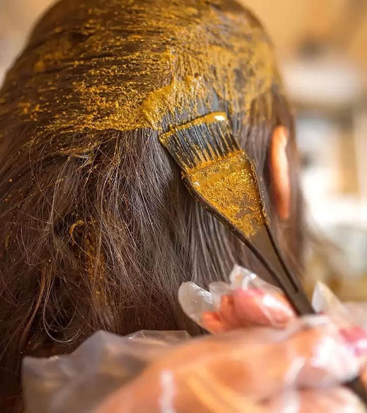 Mehndi can solve many hair problems, applying it in summer is beneficial