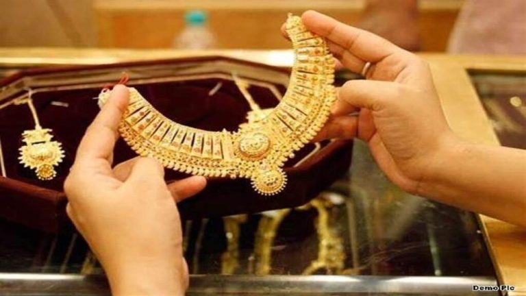 Sona Chandi Ka Bhav: Fall in gold and silver prices, know what is the latest rate of gold and silver in metros.