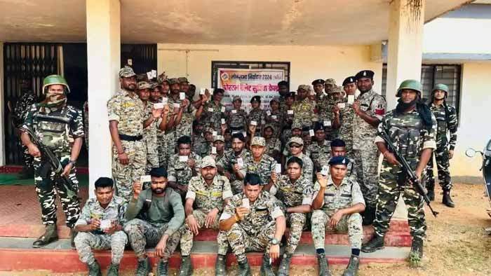 Surrendered Naxalites and 322 soldiers voted through postal ballot