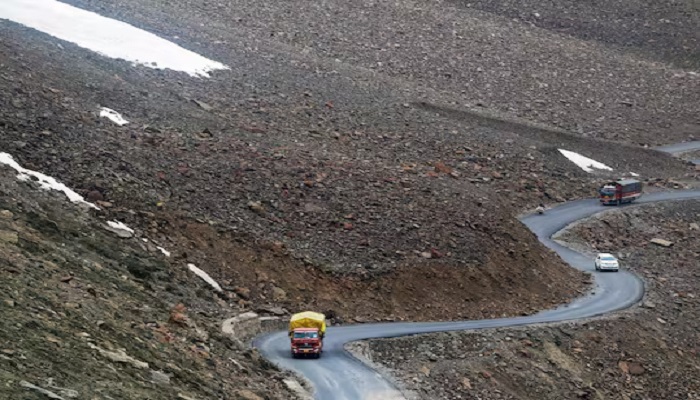 Good news for travel lovers, Leh-Manali highway opened after 6 months