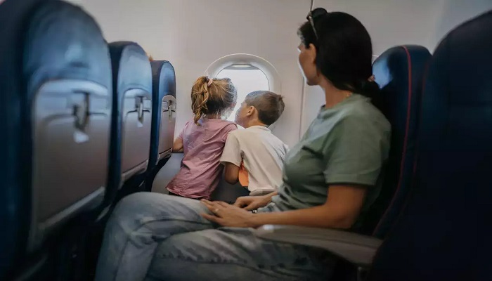 Children up to 12 years of age will have to sit with their parents in flights – DGCA’s big decision – News India Live