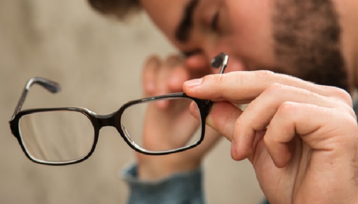 If eyesight is becoming weak, then follow these tips to fix it