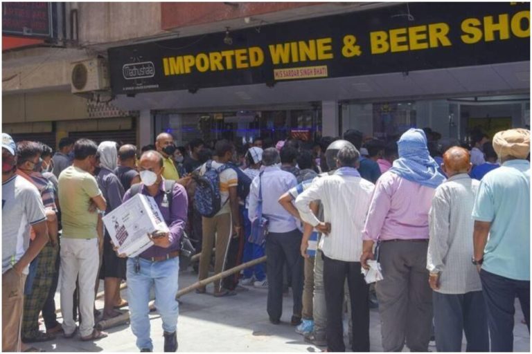 Liquor Shops Closed From 6 PM Today Till April 26; Paid Holiday For Employees On Polling Day