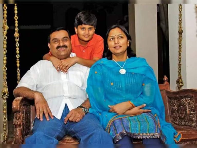 High school pass Gautam Adani and qualified doctor Preeti, this story of their marriage is interesting