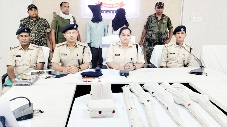 Two arrested including Naxalite in Palamu, weapons recovered